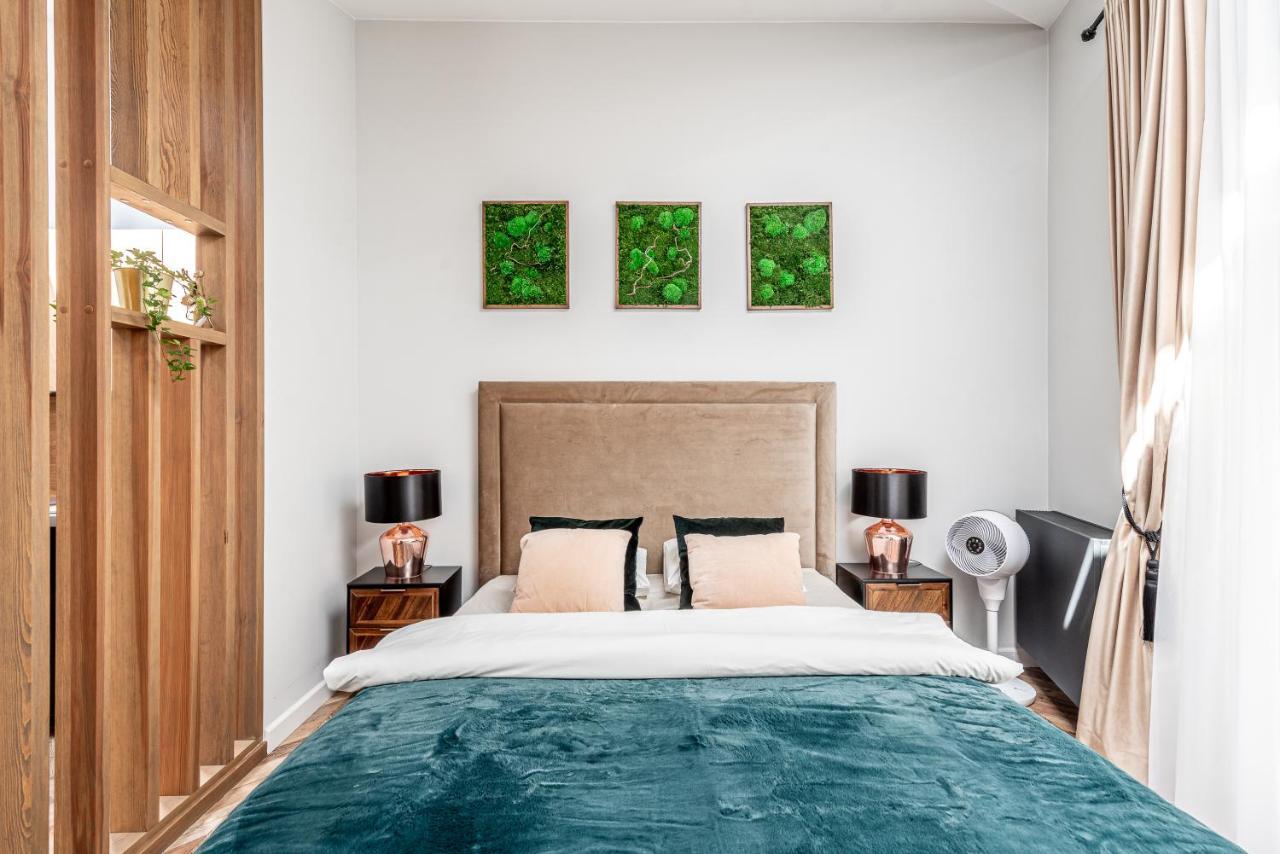 Sun Lighted Cathedral Square Studio Apartamento Vilnius Exterior foto